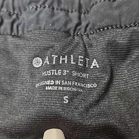 Athleta Hustle 3" Short size S - Picture 6 of 8